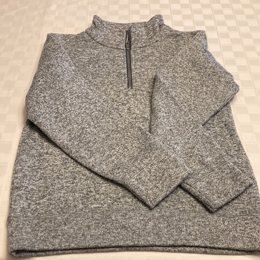Like new 1/4 zip